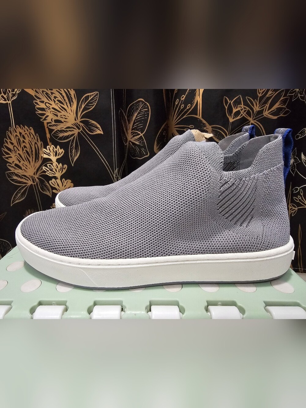 L.L. Bean Womens Size 6 Slip-On Knit Sneaker - Gray